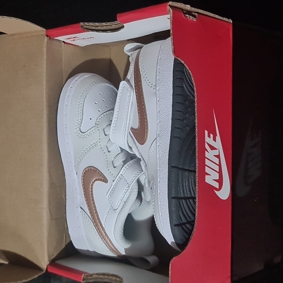 Toddler shoes - Picture 2 of 4